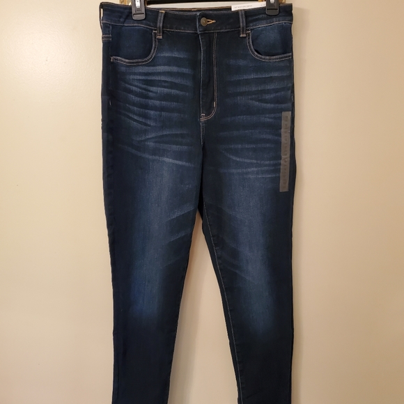 American Eagle Highest Rise Jegging - Picture 8 of 11